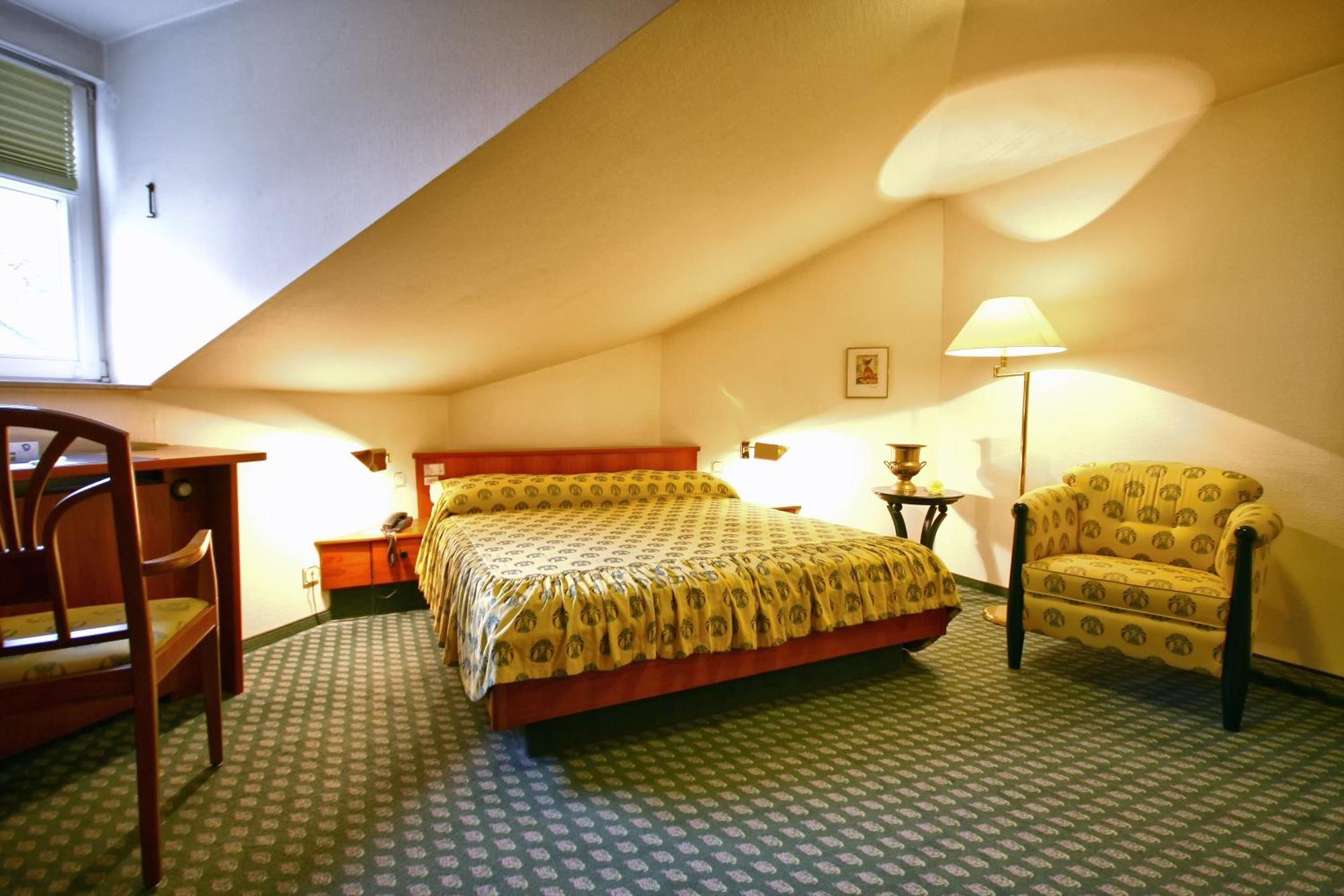 וזל Hotel Haus Duden מראה חיצוני תמונה